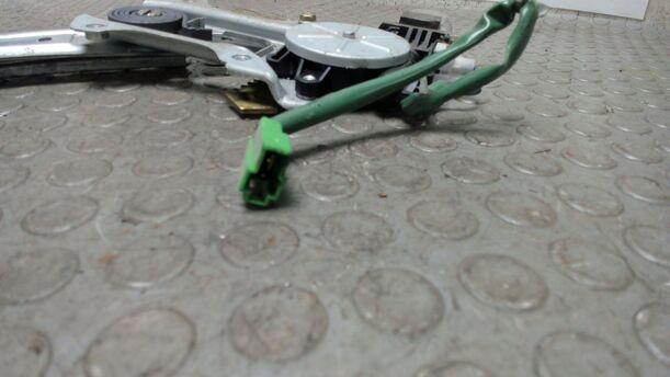 Foto: FENSTERHEBER ELEKTRISCH VORN LINKS eines Subaru Outback H6-3.0
