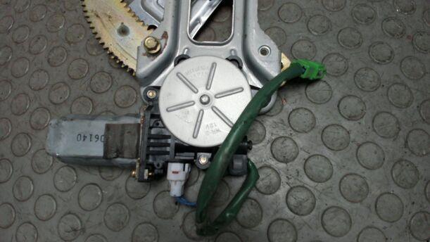 Foto: FENSTERHEBER ELEKTRISCH VORN RECHTS eines Subaru Outback H6-3.0