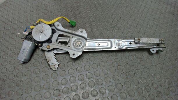 Foto: FENSTERHEBER ELEKTRISCH HINTEN LINKS eines Subaru Outback H6-3.0