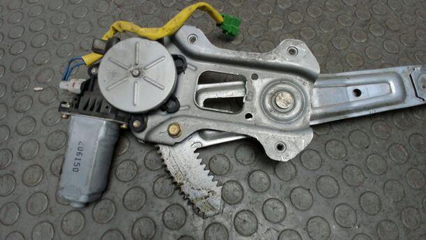 Foto: FENSTERHEBER ELEKTRISCH HINTEN LINKS eines Subaru Outback H6-3.0