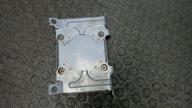 Foto: AIRBAGSTEUERGERÄT eines Subaru Outback H6-3.0