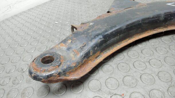 Foto: QUERLENKER VORN LINKS eines Subaru Outback H6-3.0