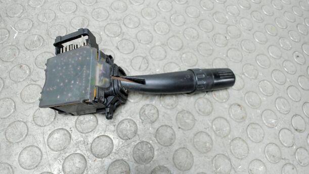 Foto: SCHEIBENWISCHERSCHALTER R eines Subaru Outback H6-3.0