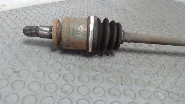 Foto: ANTRIEBSWELLE HINTEN RECHTS eines Subaru Outback H6-3.0
