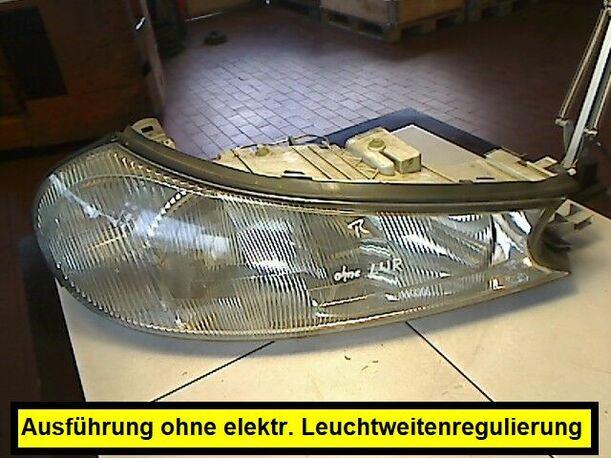 Foto: SCHEINWERFER RECHTS eines Ford Mondeo 16V S
