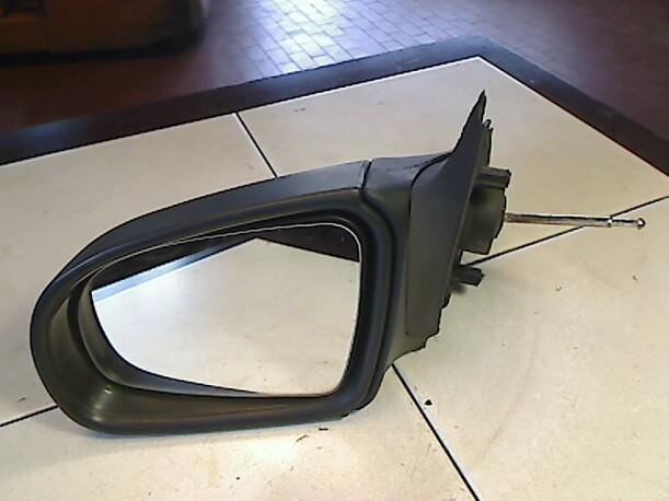 Foto: AUSSENSPIEGEL LINKS MECH. VERSTELLBAR eines Opel Corsa S