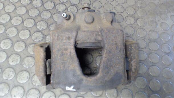 Foto: BREMSSATTEL VORNE RECHTS eines Daewoo Nexia 1.5 S
