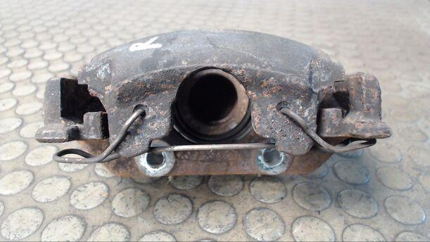 Foto: BREMSSATTEL VORNE RECHTS eines Daewoo Nexia 1.5 S