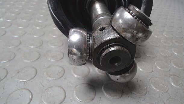 Foto: ANTRIEBSWELLE LINKS eines Renault R 21 Nevada 1.8 S