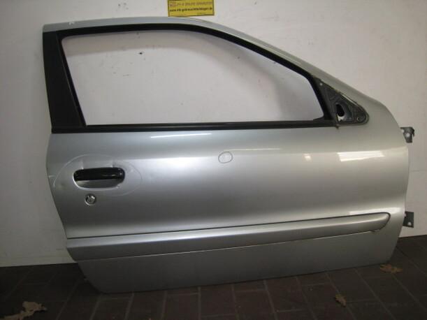 Foto: TÜR VORNE RECHTS (2/3-Türer) eines Citroen Xsara Coupe 1.9 D