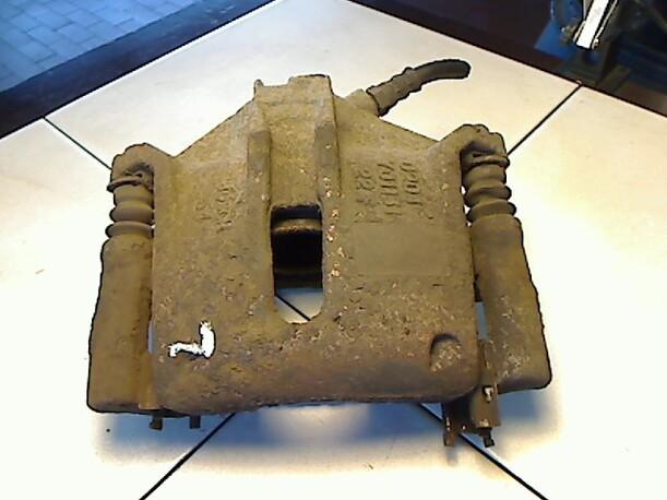 Foto: BREMSSATTEL VORN LINKS eines Citroen Xsara Coupe 1.9 D