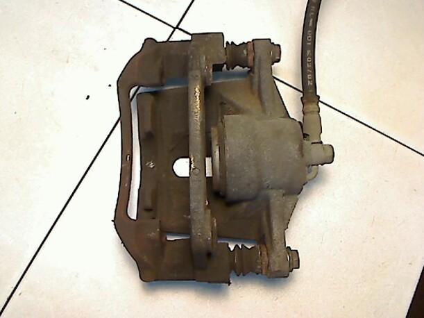 Foto: BREMSSATTEL VORN LINKS eines Toyota Yaris 1.0