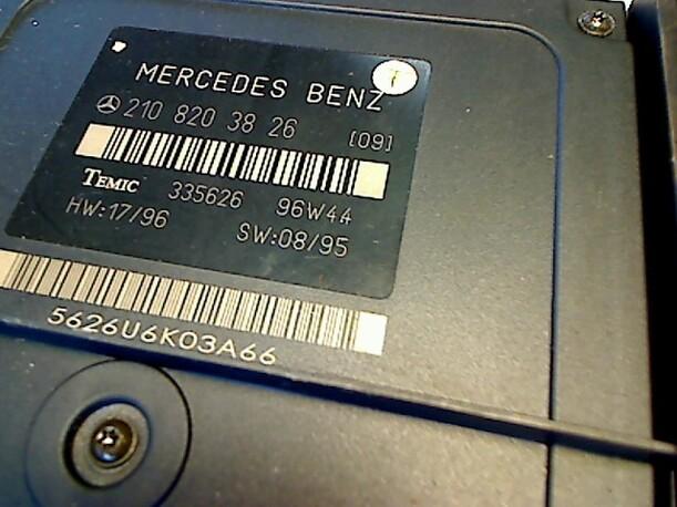 Foto: STEUERGERÄT ZENTRALELEKTRIK eines Mercedes-Benz E 230