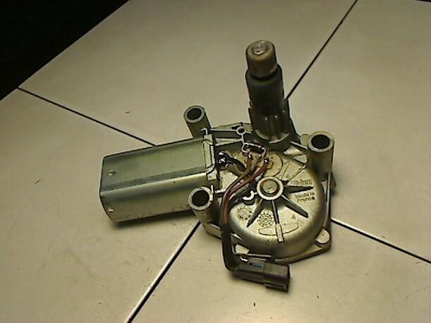 Foto: SCHEIBENWISCHERMOTOR HINTEN eines Chrysler Voyager 2.0 S