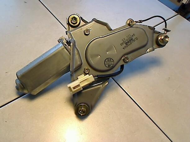 Foto: SCHEIBENWISCHERMOTOR HINTEN eines Mazda 6 Sport 2.0 CD