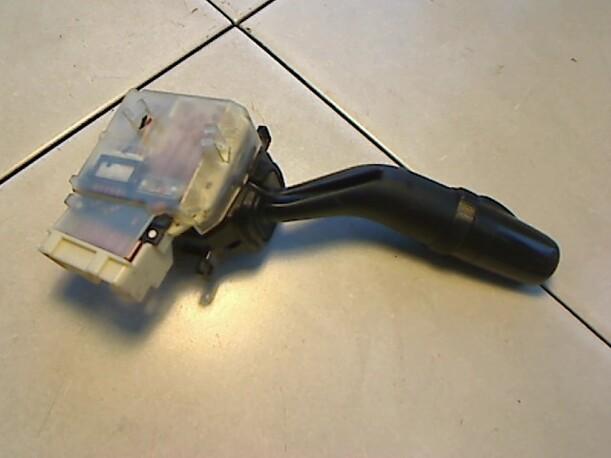 Foto: BLINKERSCHALTER L eines Mazda 6 Sport 2.0 CD