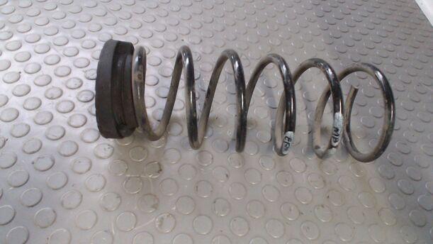 Foto: HINTERFEDER LINKS eines Hyundai i10 1.1 S