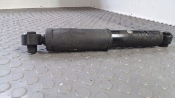 Foto: STOSSDÄMPFER HINTEN LINKS eines Hyundai i10 1.1 S