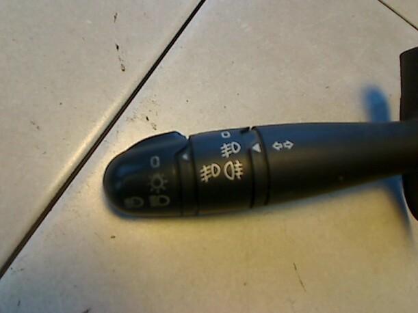 Foto: KOMBISCHALTER SEITLICH eines Renault Megane Scenic 1.6e S