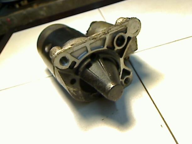 Foto: ANLASSER / STARTER eines Renault Megane Scenic 1.6e S