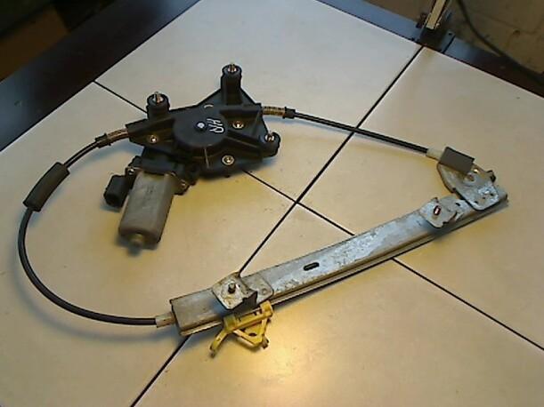 Foto: FENSTERHEBER ELEKTR. HINTEN RECHTS eines Alfa Romeo 156 Sportwagon 2.0 JTS S