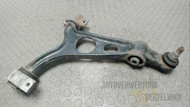 Foto: QUERLENKER VORNE LINKS eines Alfa Romeo 156 Sportwagon 2.0 JTS S