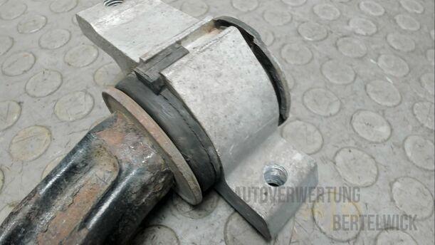 Foto: QUERLENKER VORNE LINKS eines Alfa Romeo 156 Sportwagon 2.0 JTS S