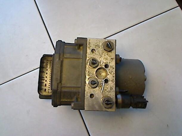 Foto: HAUPTBREMSAGGREGAT ABS eines Alfa Romeo 156 Sportwagon 2.0 JTS S