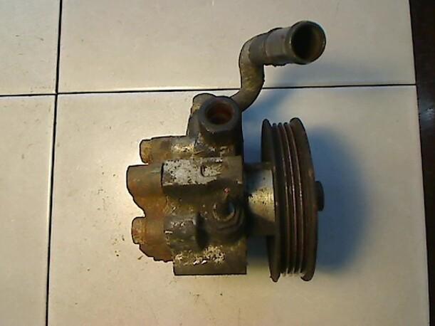 Foto: LENKGETRIEBEPUMPE eines Daewoo Matiz 0.8 S