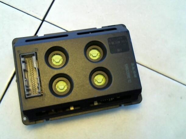 Foto: DISPLAY/BOARDCOMPUTER eines Opel Omega Caravan 2.5 TD