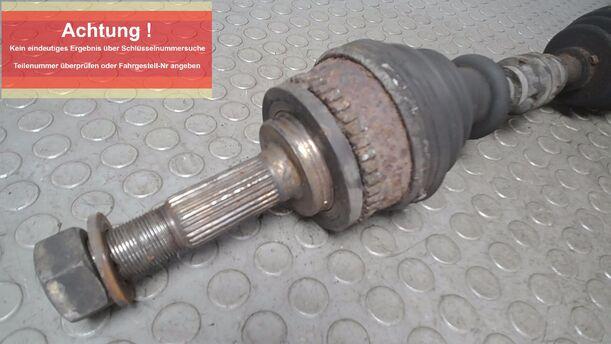 Foto: ANTRIEBSWELLE LINKS ( AUTOMATIK / ABS ) eines Nissan Primera S