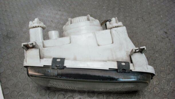 Foto: SCHEINWERFER RECHTS ( VOR FACELIFT ) eines Skoda Felicia 1.6 S