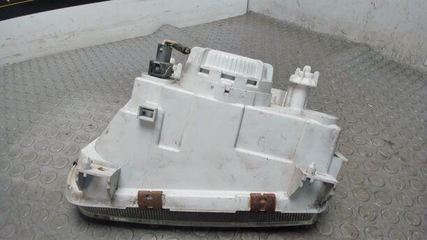 Foto: SCHEINWERFER RECHTS ( VOR FACELIFT ) eines Skoda Felicia 1.6 S