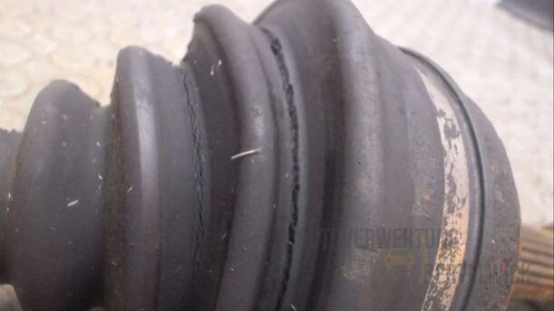 Foto: ANTRIEBSWELLE LINKS eines Skoda Felicia 1.6 S