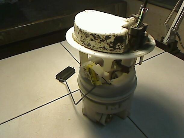 Foto: KRAFTSTOFFPUMPE eines Peugeot 206 75 S