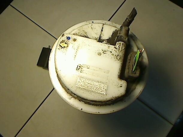 Foto: KRAFTSTOFFPUMPE eines Peugeot 206 75 S