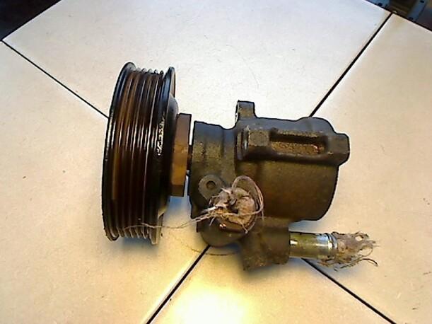 Foto: LENKGETRIEBEPUMPE eines VW Golf 1.6