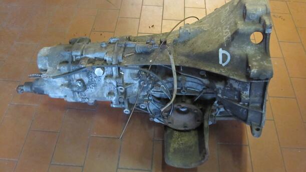 Foto: SCHALTGETRIEBE 5-GANG eines AUDI AUDI 100 5S