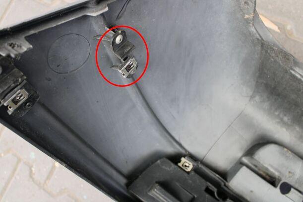 Foto: STOßFÄNGER / STOßSTANGE VORNE eines Opel Astra