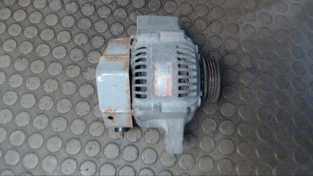 Foto: LICHTMASCHINE eines Honda Civic 1.3