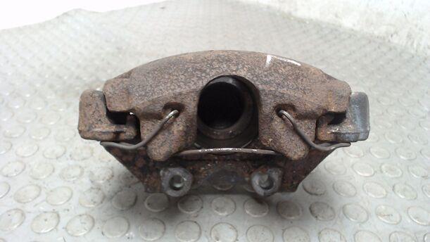 Foto: BREMSSATTEL VORN LINKS eines Saab 9-3 2.3i