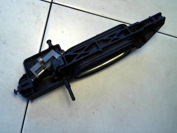 Foto: TÜRAUSSENGRIFF HINTEN LINKS eines Ford Fusion 1.4