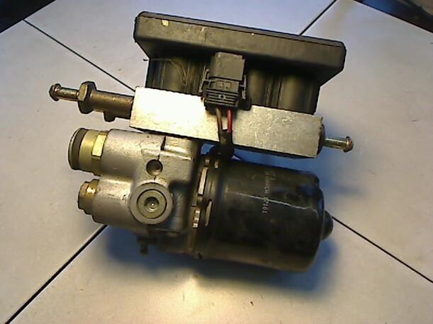Foto: HAUPTBREMSAGGREGAT ABS eines Ford Galaxy