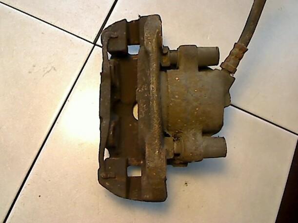 Foto: BREMSSATTEL VORN RECHTS eines BMW 318tds