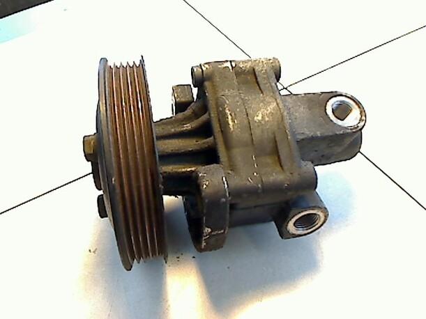 Foto: LENKGETRIEBEPUMPE eines BMW 318tds