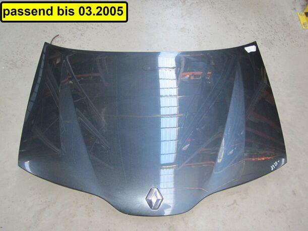 Foto: MOTORHAUBE eines Renault Laguna Grandtour 1.8