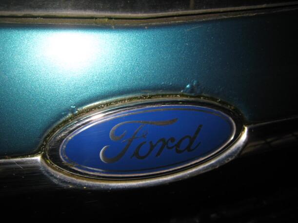 Foto: HECKKLAPPE / HECKDECKEL eines Ford Focus