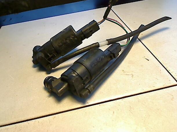 Foto: SCHEIBENWASCHPUMPENSET eines Citroen C1 1.0