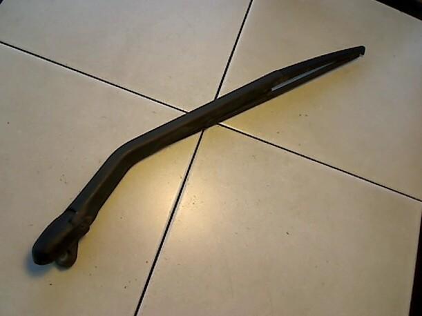 Foto: SCHEIBENWISCHERARM HINTEN eines Fiat Punto 60