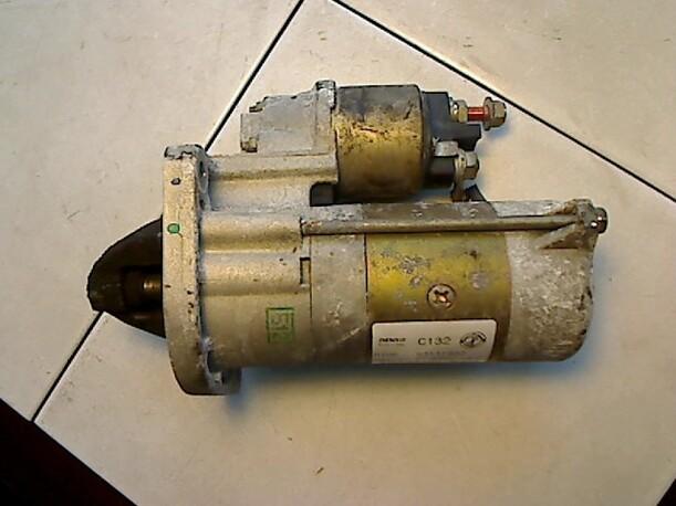 Foto: ANLASSER / STARTER DENSO eines Fiat Stilo 2.4 20V
